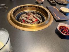 -铭牛烧肉·和牛海鲜自助(高新月牙湖店)