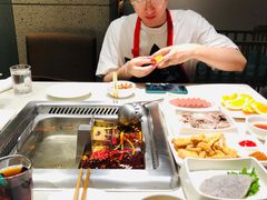 -海底捞火锅鲜切牛肉主题店(长寿路店)
