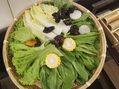 -尚尚仙·酸汤猪手·猪肚鸡火锅(华联万柳购物中心店)