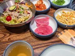 -明洞阿姨·韩式酱蟹烤肉·创意料理(三元桥店)