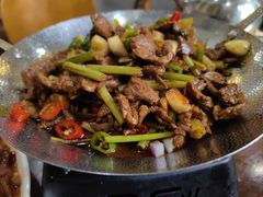 干锅黄牛肉-李东农庄(中南百草园地标店)