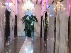 -上海虹桥西郊假日酒店