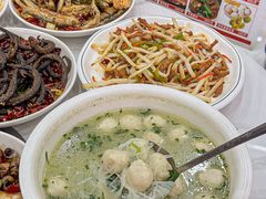 -丹水桥地锅鱼·翘嘴鲌·地方特色全鱼宴(丹江口大坝店)