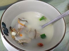 -天天向上素食餐厅(五台山店)