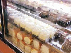 -红宝石·鲜奶小方·海派西点房(莘庄龙之梦店)