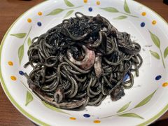 威尼斯风味墨鱼汁意面-萨莉亚意式餐厅(杭州滨江天街店)