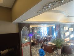 -哈啾嗨·新概念蒙餐(红星新城店)