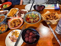 -爆炸头阿姨小四川正宗川味小吃(无任何分店)