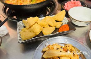 Street Food Hot Pot with Smelly Tofu