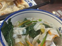 -长人馄饨铺(解放街店)