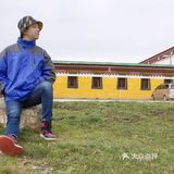 一座高大华丽建筑的寺庙