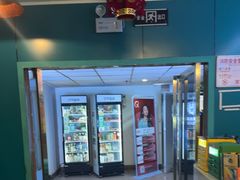-荒岛实景沉浸密室(江汉路1店)