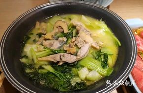 Bamboo Shoot and Clam Stir-fry with Greens