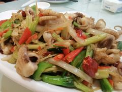 -覃记海鲜美食餐厅