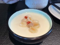 顺德水牛奶炖莲子-蝴蝶里·粤菜·点心(龙湖天街&滨江店)
