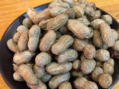 花生毛豆拼盘-回·龙虾铺·盆盆蟹·烧烤大排档(回龙观店)