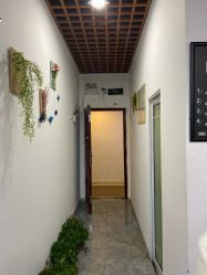 -V8潮牌·接发烫染连锁