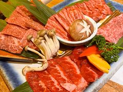 -炼火烤肉店