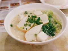 手工鱼蛋鱼片汤粉-新世界餐厅(万达店)