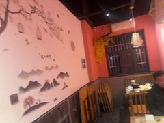 -老街烧烤大排档·地道湖北菜·龙虾馆(汉口火车站店)