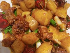 -隔壁老王·家常云南菜(花巷店)