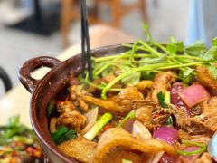 鸡煲-胡须佬鸡煲四季火锅(龙珠大道店)