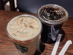 -星巴克臻选(南京金茂览秀城店)