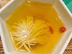 -荷风细雨·中国茶宴(碧云店)