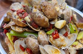 Spicy Stir-Fried Clams