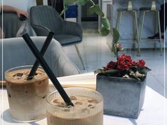 -Fridi Patisserie Cafe