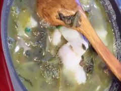 -周鱼小馆石锅酸菜鱼(活力汇店)