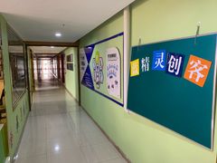 -蓝精灵创客少儿编程(百步亭中心)