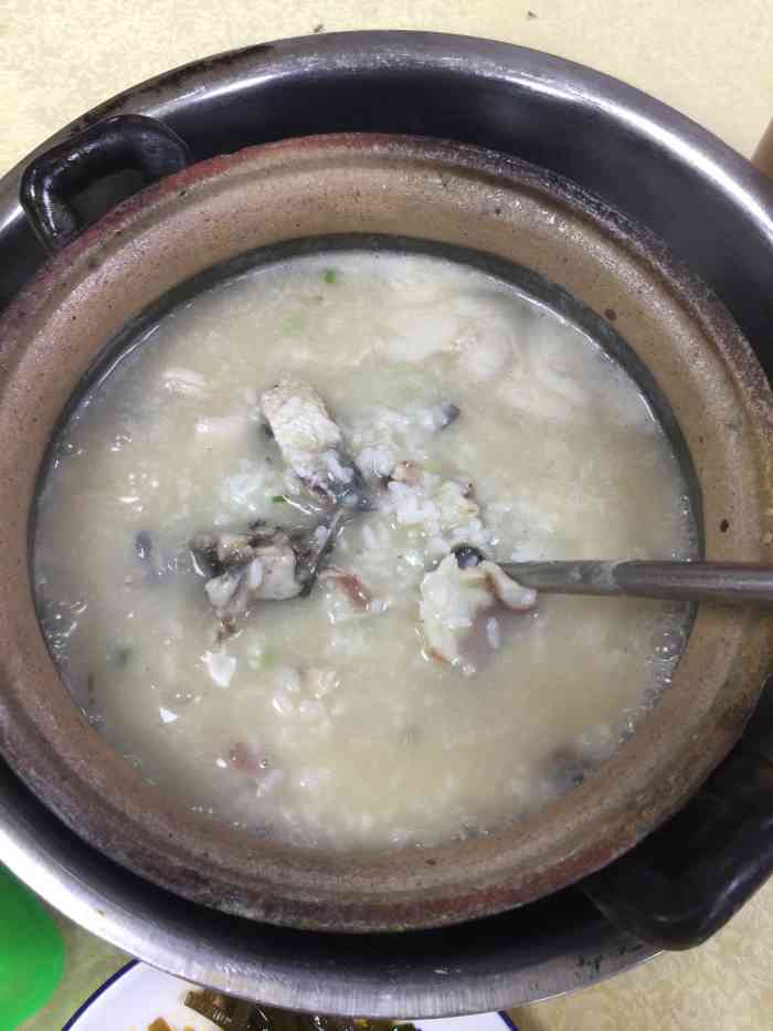林记潮汕砂锅粥(老字号店)-"这家店吃了十年了,跟老板超熟悉.