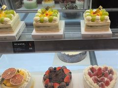 -罗森尼娜(德思勤店)