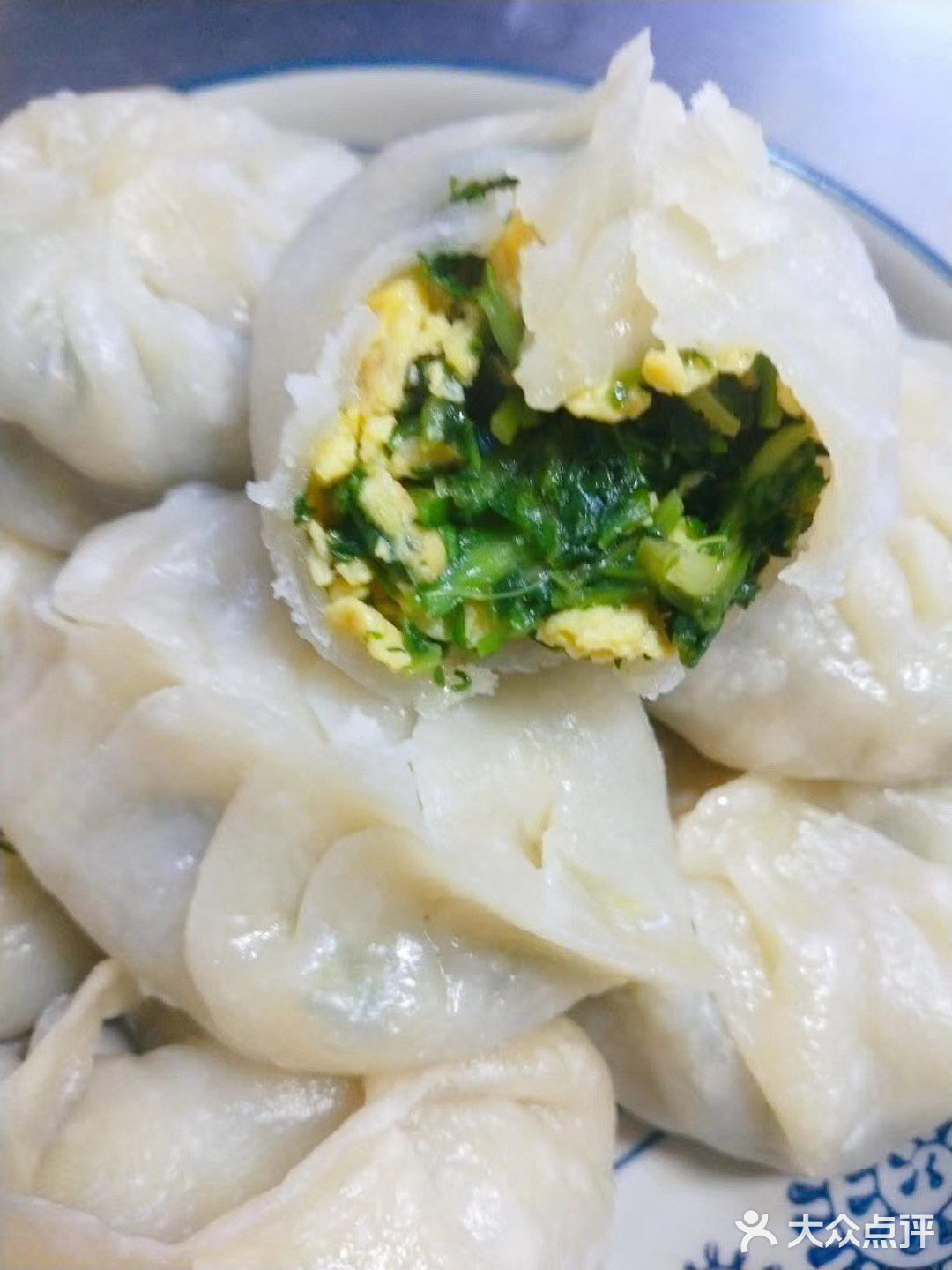 蘸酱吃 包个大包子 哈哈都好吃