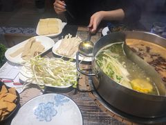 -牛缘村·贵州黄牛肉火锅(西善桥店)