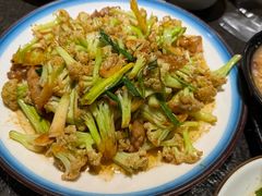 -靠山屯东北农家菜(八龙桥雅苑店)