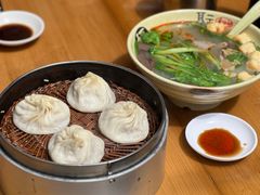 特色蟹黄汤包-笑云开汤包店(网巾市店)