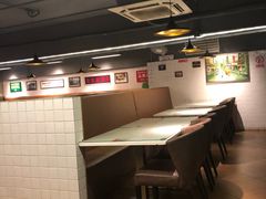 -新大咀港式茶餐厅(宝山万达店)