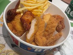 -麦当劳(上海虹桥站30B检票口楼上)