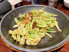 有机花菜炒风肉-杨记隆府(汉街店)