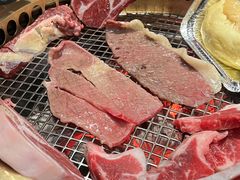 -铭牛烧肉·和牛海鲜自助(高新月牙湖店)