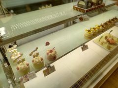 -好利来(万卉路店)