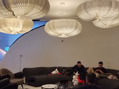 -涨巢·潮玩水疗局