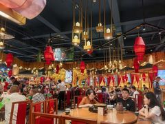 -老滇山寨•云南特色菜•地方菜•民族风情歌舞表演(金碧店)