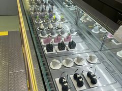 -好利来(建邺吾悦广场Lab主题店)