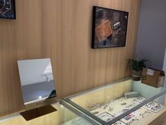 -视野联行眼镜·蔡司·尼康·授权优选门店(青浦宝龙店)
