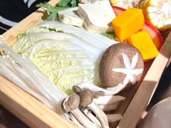 -满满初牛·炭烧牛肉专门店(国大店)