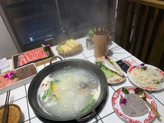 -伍师兄市井火锅(东部星悦天地店)