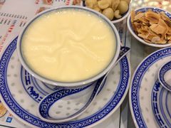 招牌双皮奶任意配-广信牛奶甜品世家(台东店)